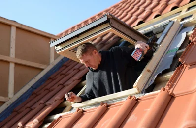 Pose de fenêtres de toit Velux à Meyrals